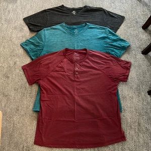 Lot of 3 casual Tshirts, size large